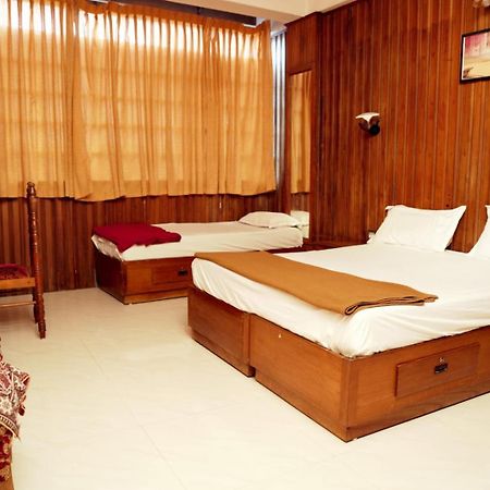 Dolphin Residency Hotel Thekkady Exterior foto