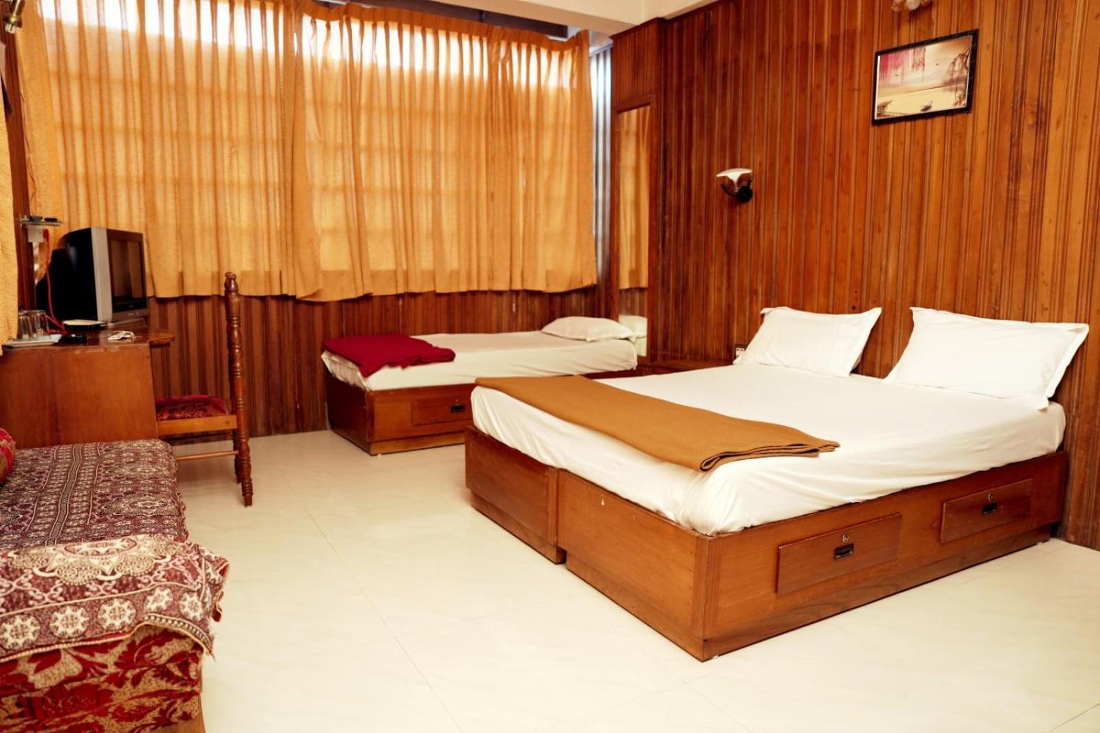 Dolphin Residency Hotel Thekkady Exterior foto