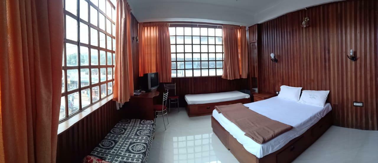 Dolphin Residency Hotel Thekkady Exterior foto